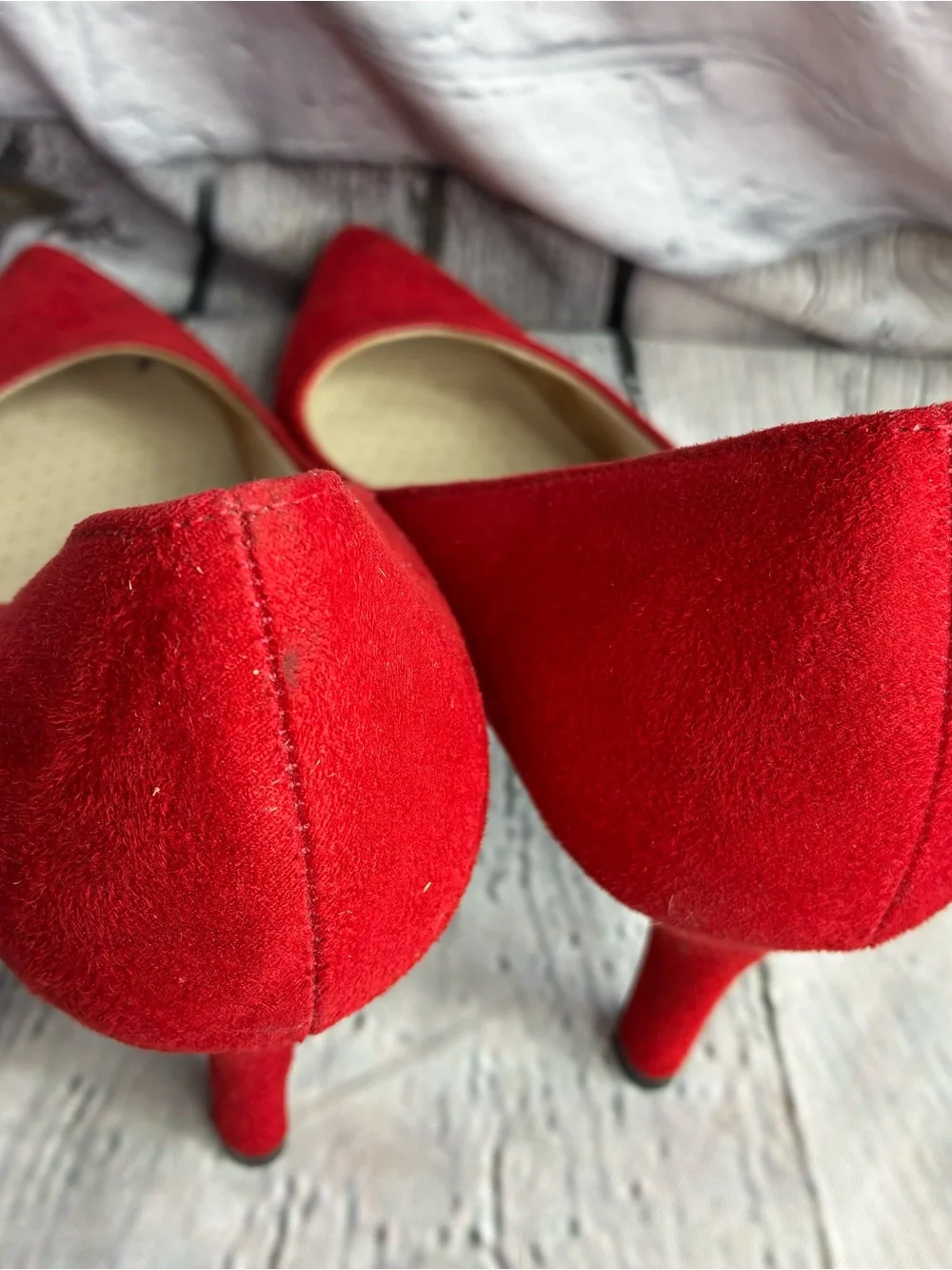 Women’s Strawberry Red Lovecore Career Faux Suede Pointed Toe Holiday Pumps 8.5
